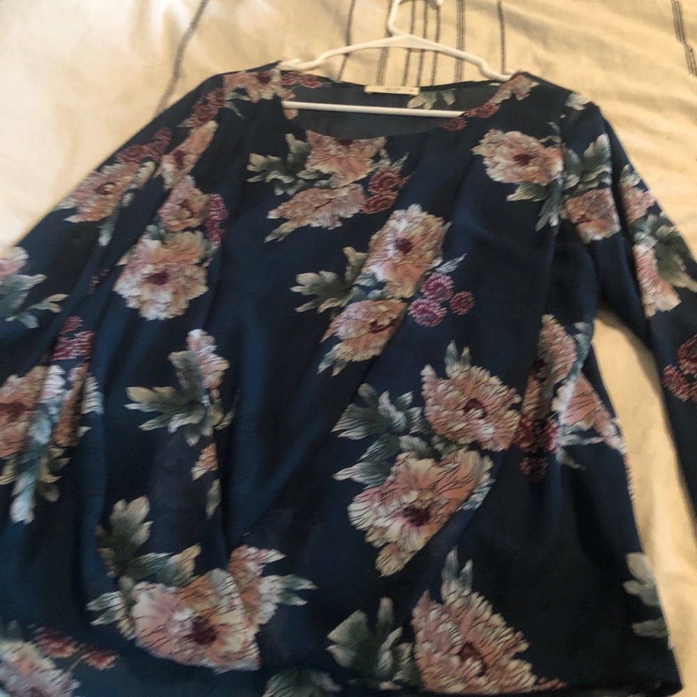 Floral print blouse